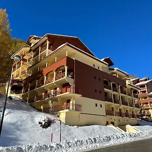La Foux D Allos, Centre Station Et Au Pied Des Pistes Allos